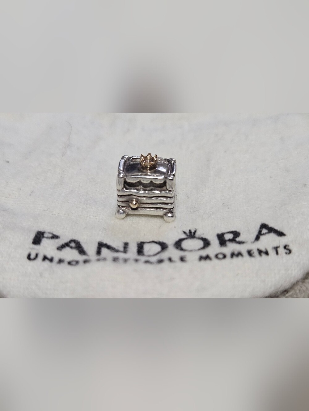 Pandora Vintage/Retired 'The Princess &The Pea' 14k Gold & Sterling Silver Charm